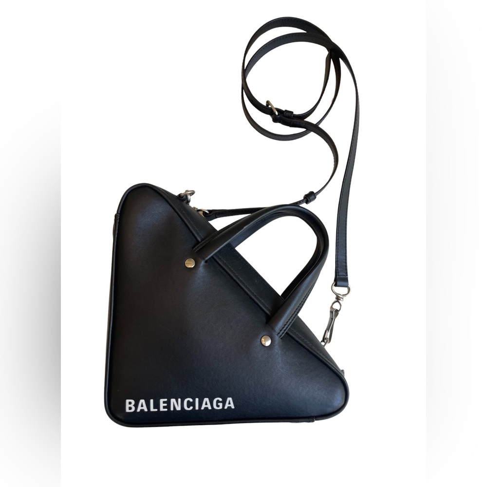 balenciaga triangle duffle s